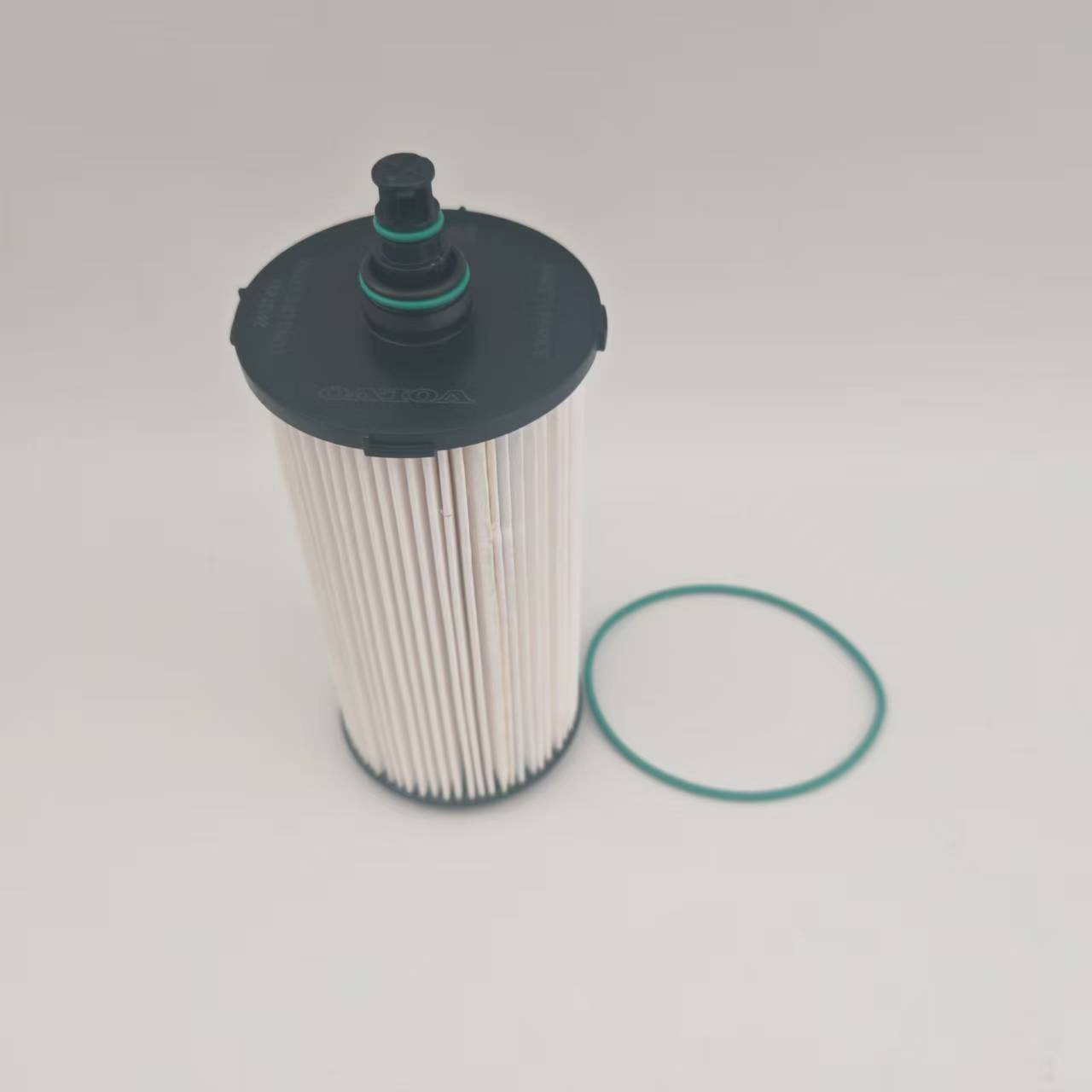 ఇంధన ఫిల్ట్ ఇంజిన్ పనితీరు మరియు రక్షణను ఎలా మెరుగుపరుస్తుంది?